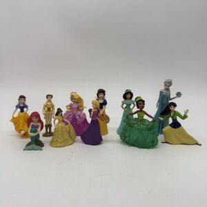 Disney Princess Lot‎ Of 11 Cake Toppers PVC Toys